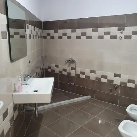 Saimir Apartment