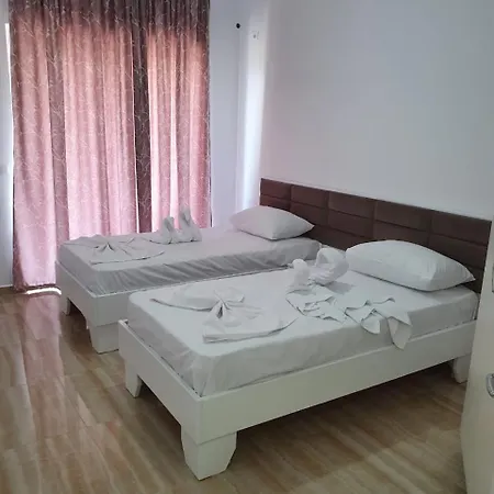 Apartament Saimiri *